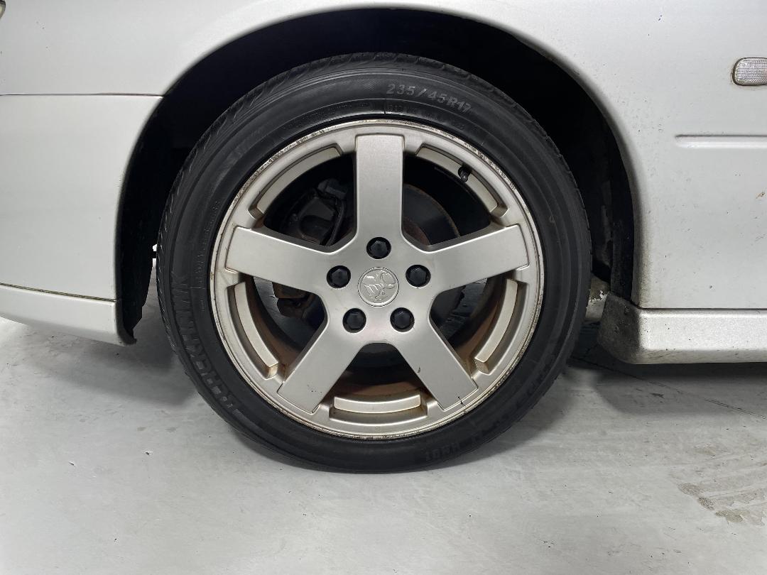 Photo '10' of Holden Commodore Photo '10' of Holden Commodore