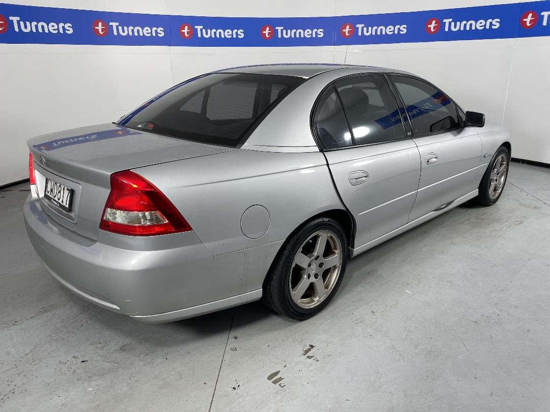 Photo '7' of Holden Commodore Photo '7' of Holden Commodore