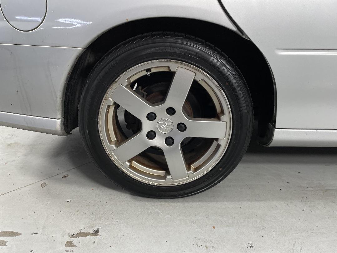 Photo '12' of Holden Commodore Photo '12' of Holden Commodore