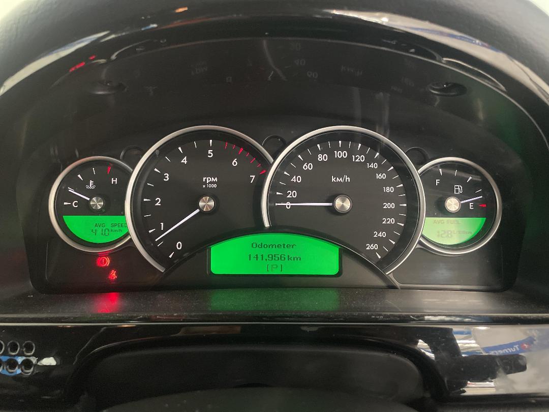 Photo '21' of Holden Commodore Photo '21' of Holden Commodore