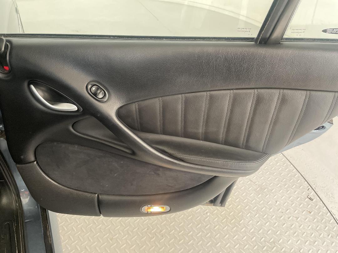 Photo '19' of Holden Commodore Photo '19' of Holden Commodore