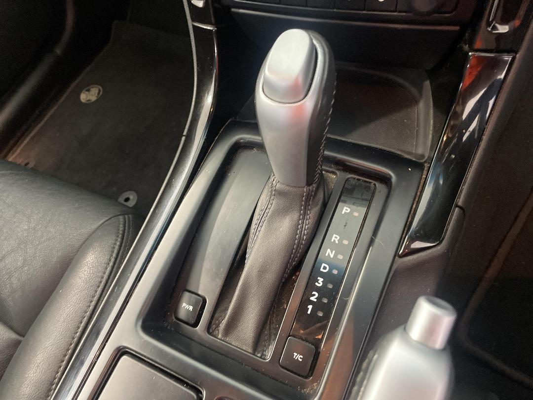 Photo '30' of Holden Commodore Photo '30' of Holden Commodore