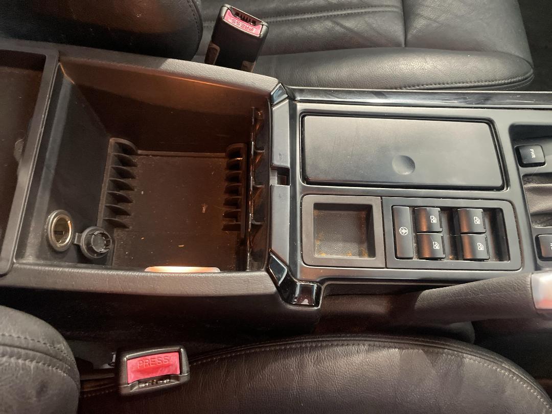 Photo '31' of Holden Commodore Photo '31' of Holden Commodore