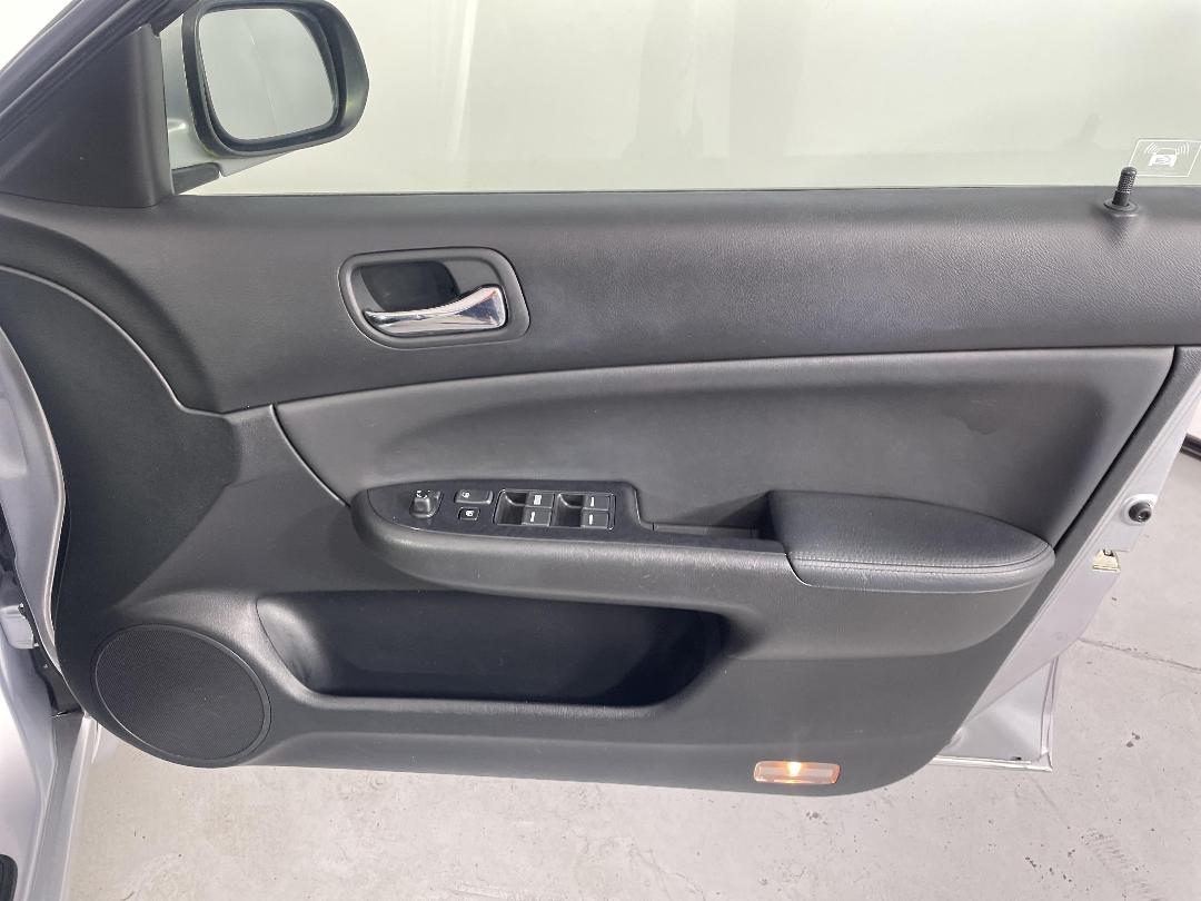 Photo '15' of Honda Accord Photo '15' of Honda Accord