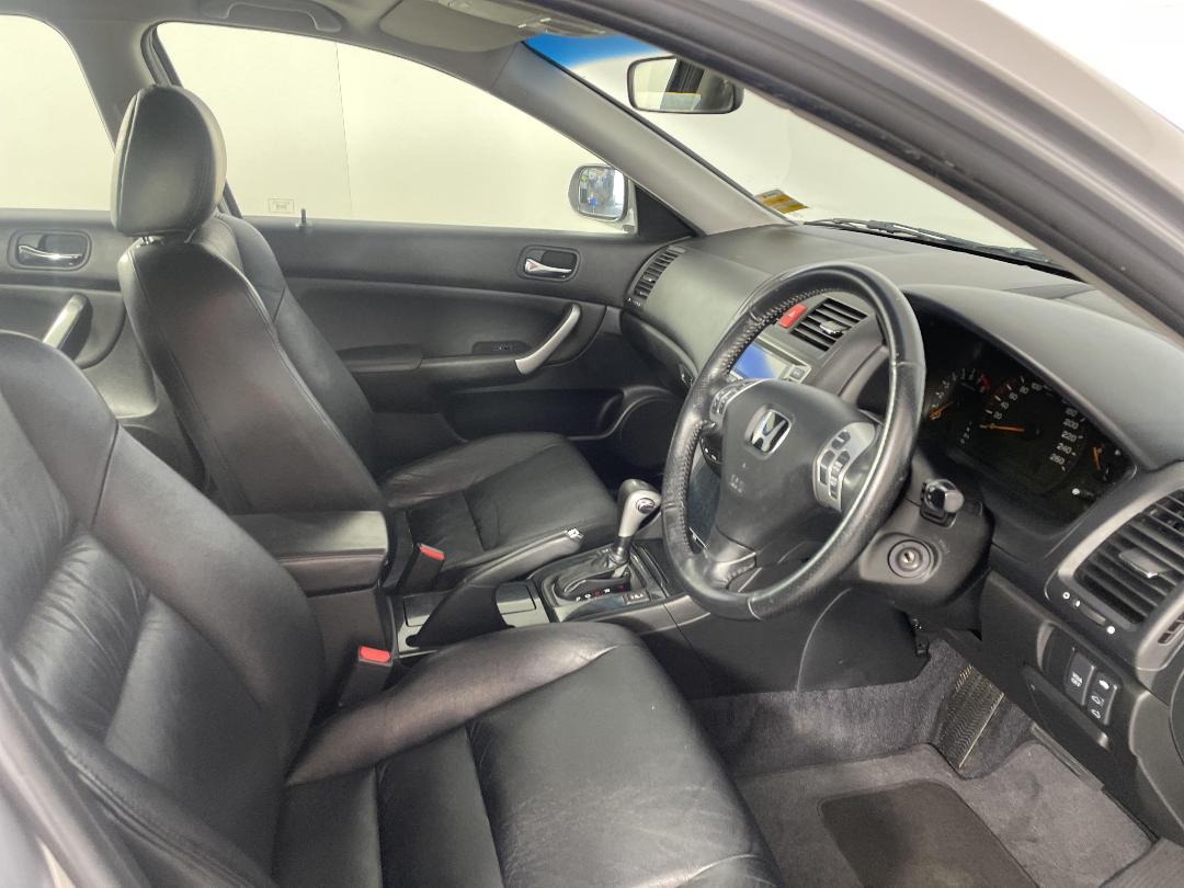 Photo '16' of Honda Accord Photo '16' of Honda Accord