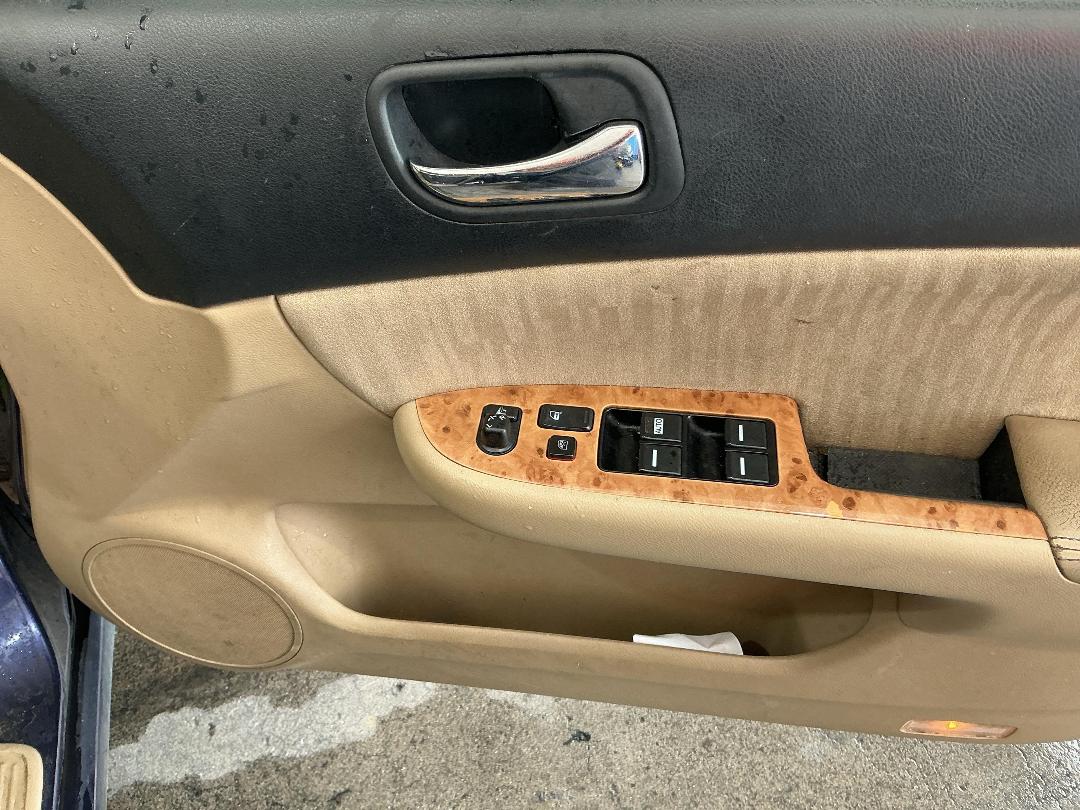 Photo '28' of Honda Accord