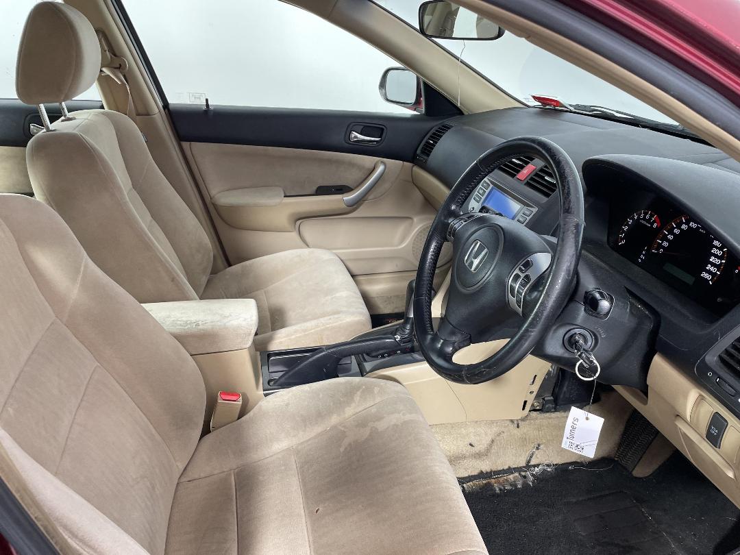 Photo '16' of Honda Accord Photo '16' of Honda Accord