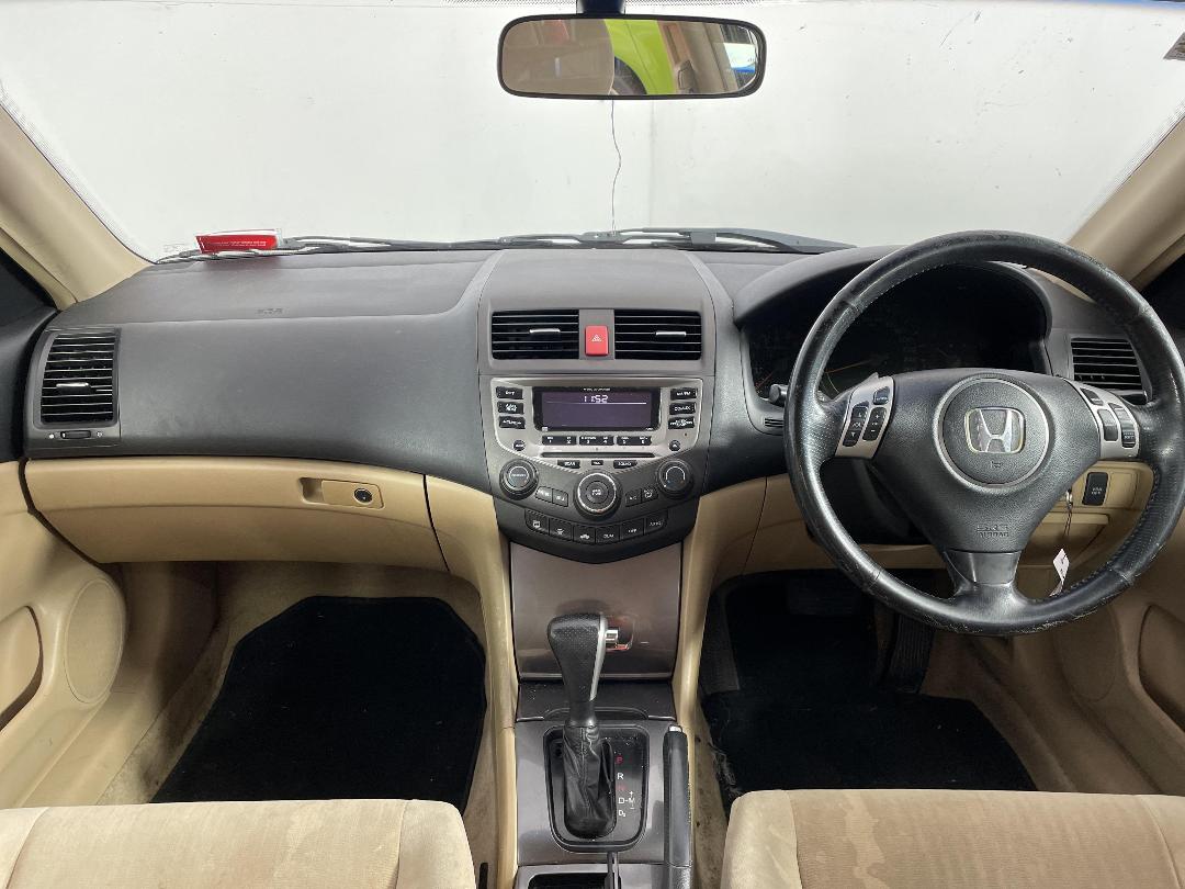 Photo '17' of Honda Accord Photo '17' of Honda Accord