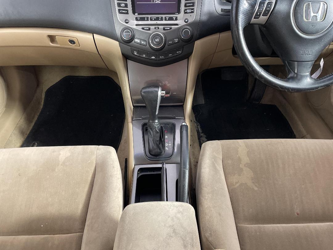 Photo '18' of Honda Accord Photo '18' of Honda Accord