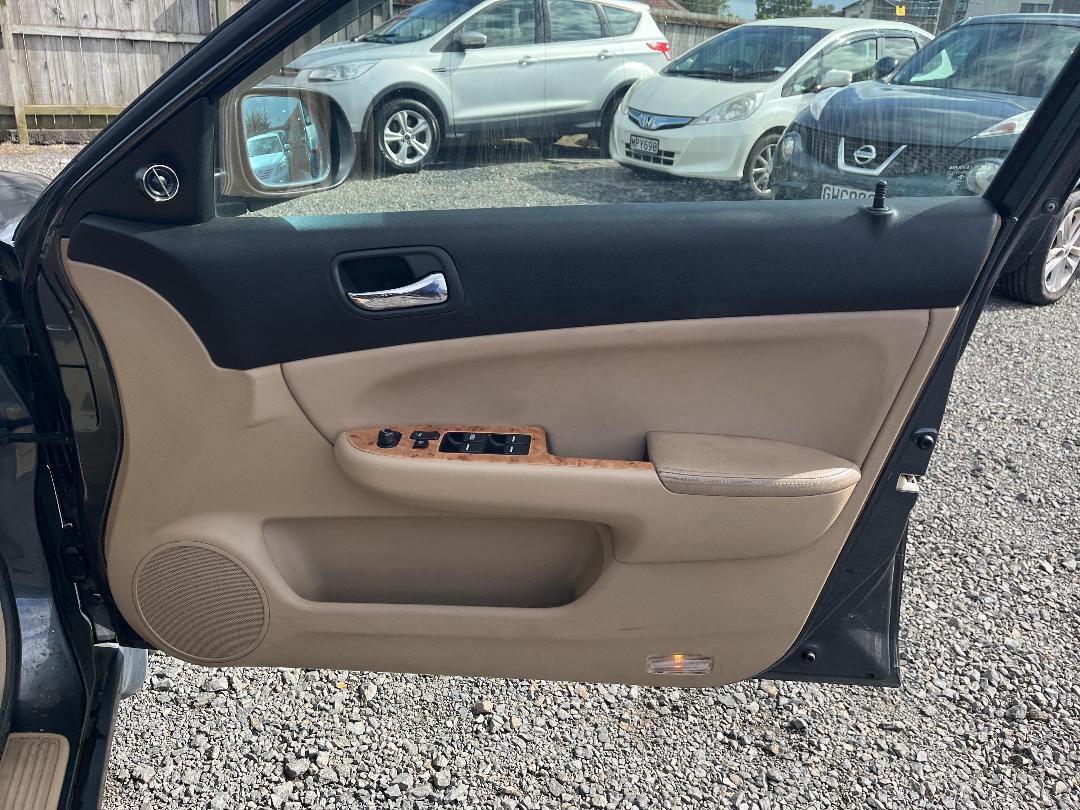 Photo '13' of Honda Accord