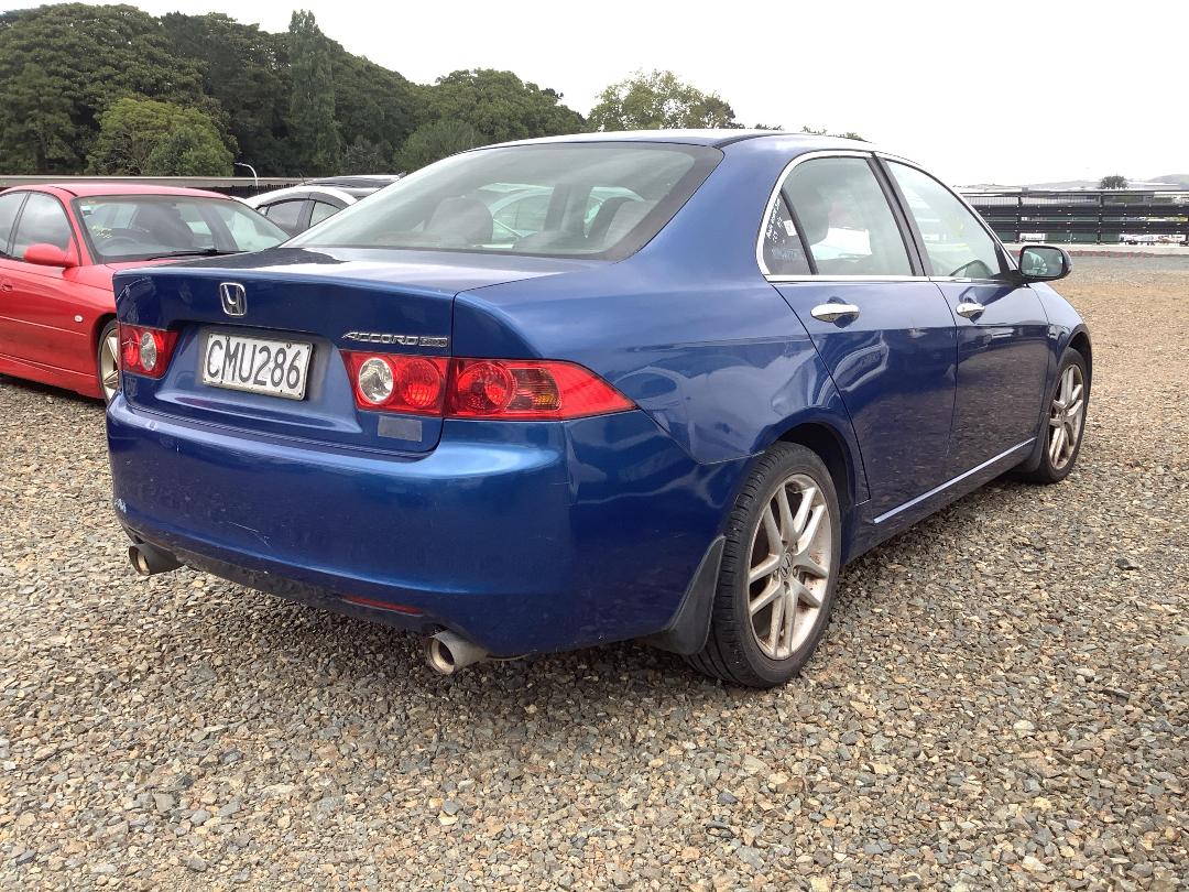 Photo '5' of Honda Accord Euro Photo '5' of Honda Accord Euro