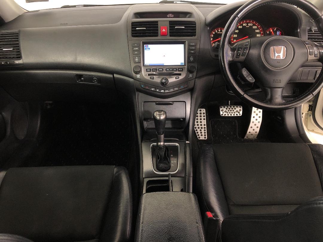 Photo '17' of Honda Accord