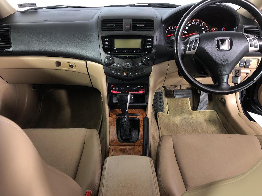 Photo '17' of Honda Accord Photo '17' of Honda Accord