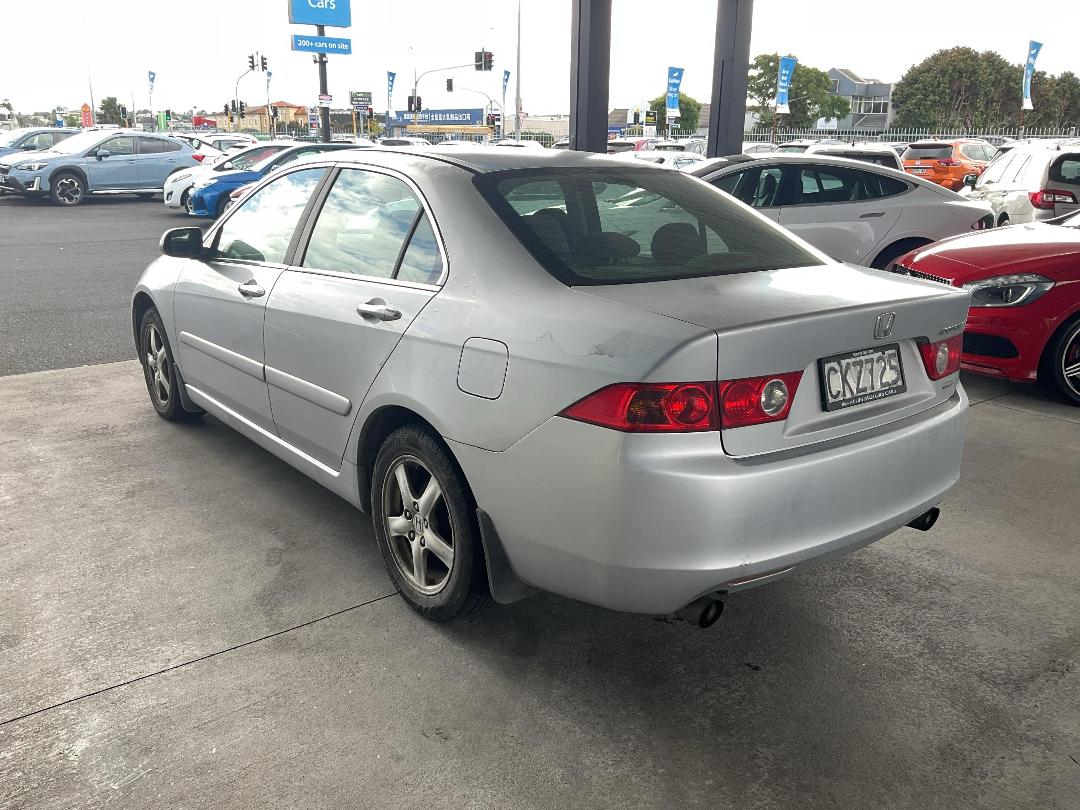 Photo '4' of Honda Accord Euro