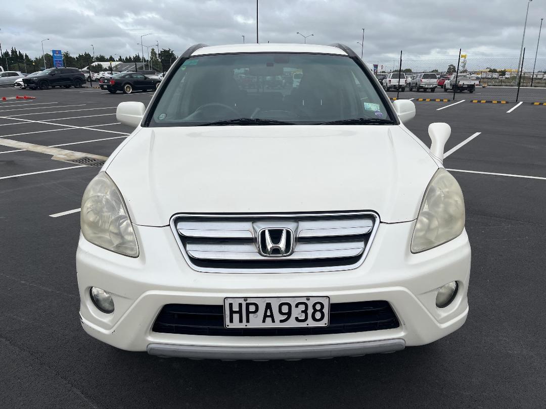 Photo '3' of Honda CRV Photo '3' of Honda CRV