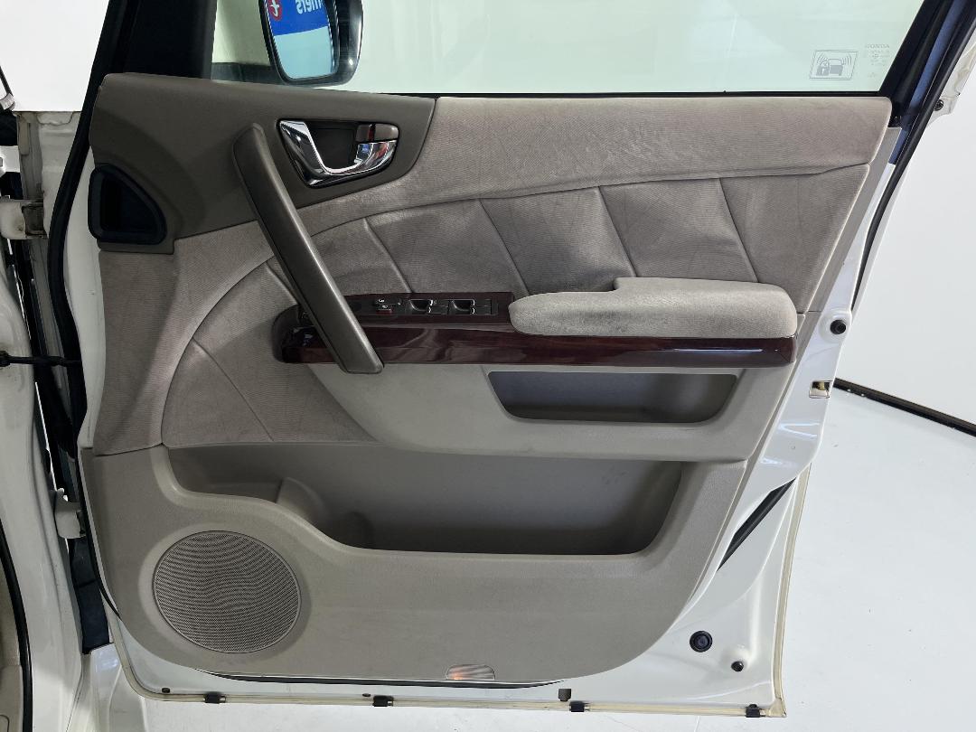 Photo '15' of Honda Elysion