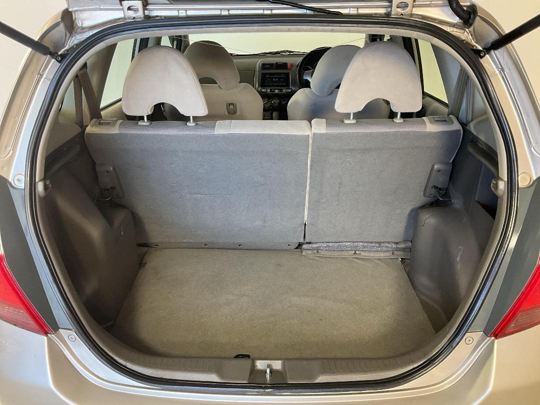 Photo '14' of Honda FIT