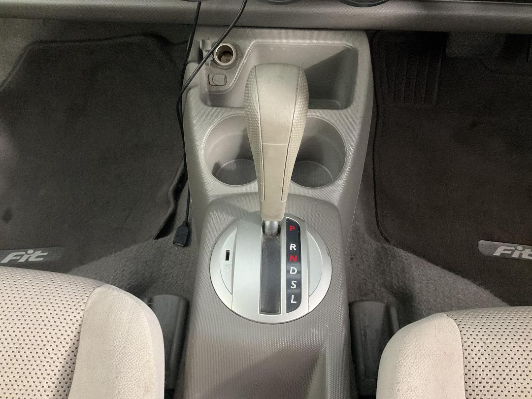Photo '18' of Honda FIT