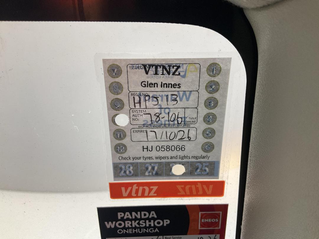 Photo '24' of Honda FIT