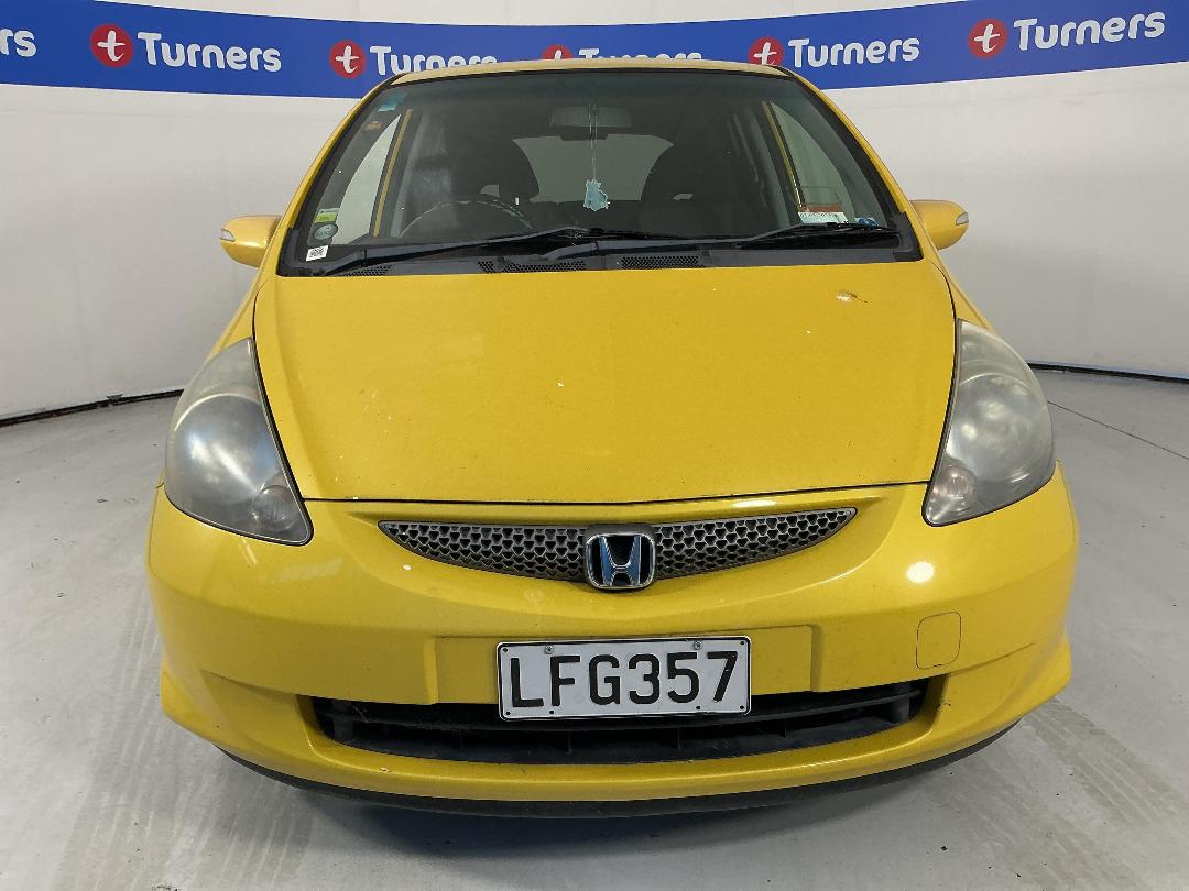 Photo '3' of Honda FIT Photo '3' of Honda FIT