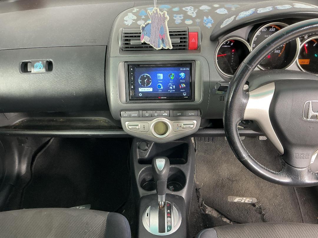 Photo '20' of Honda FIT Photo '20' of Honda FIT