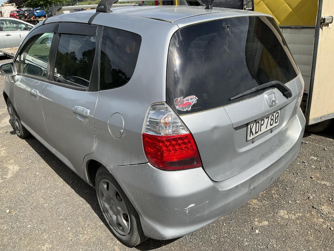 Photo '3' of Honda FIT Photo '3' of Honda FIT