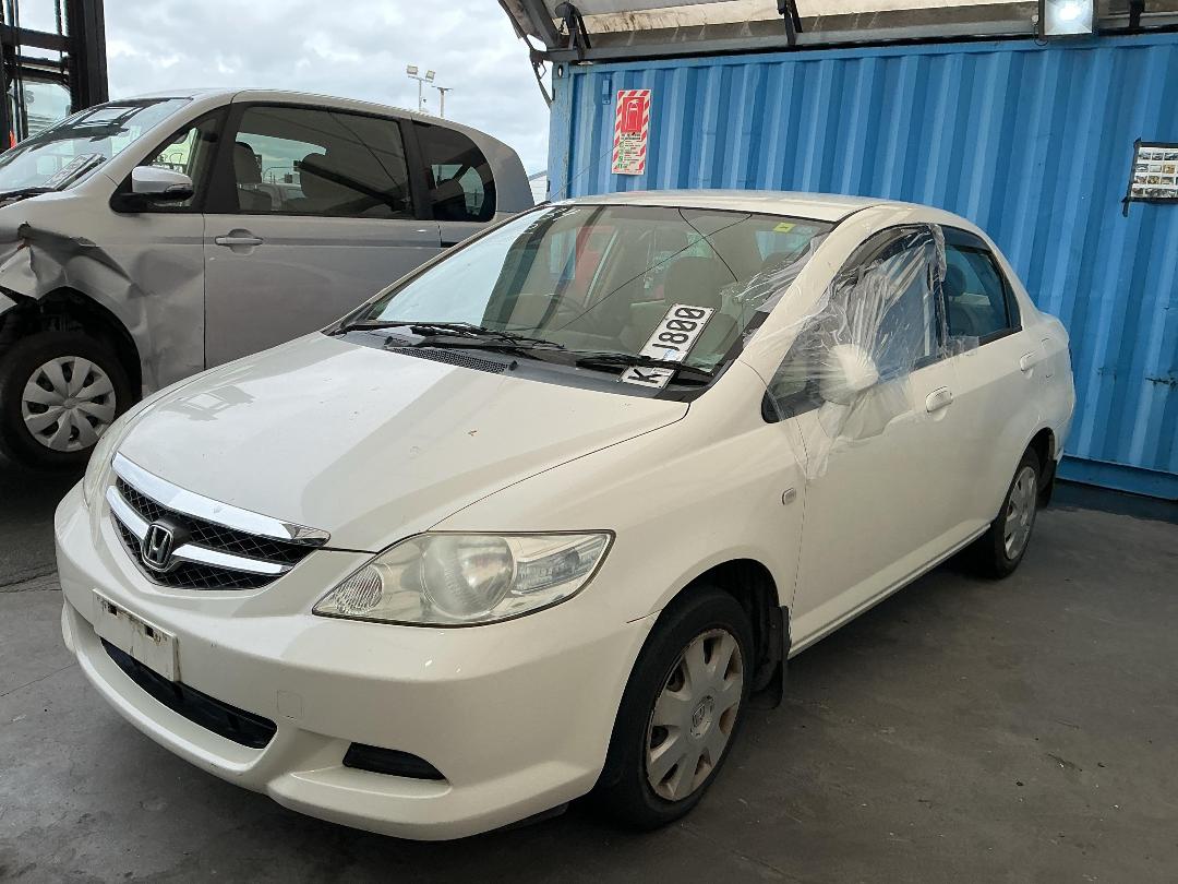 Photo '3' of Honda FIT Aria Photo '3' of Honda FIT Aria