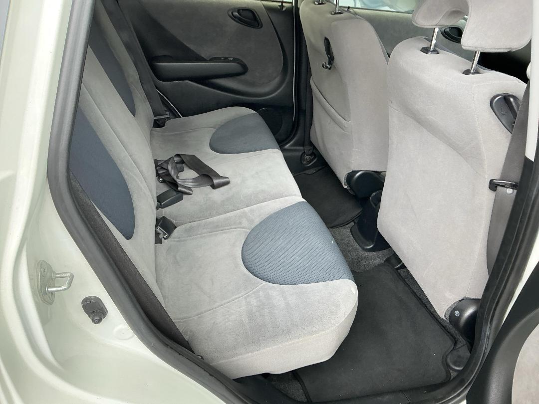 Photo '8' of Honda FIT Photo '8' of Honda FIT