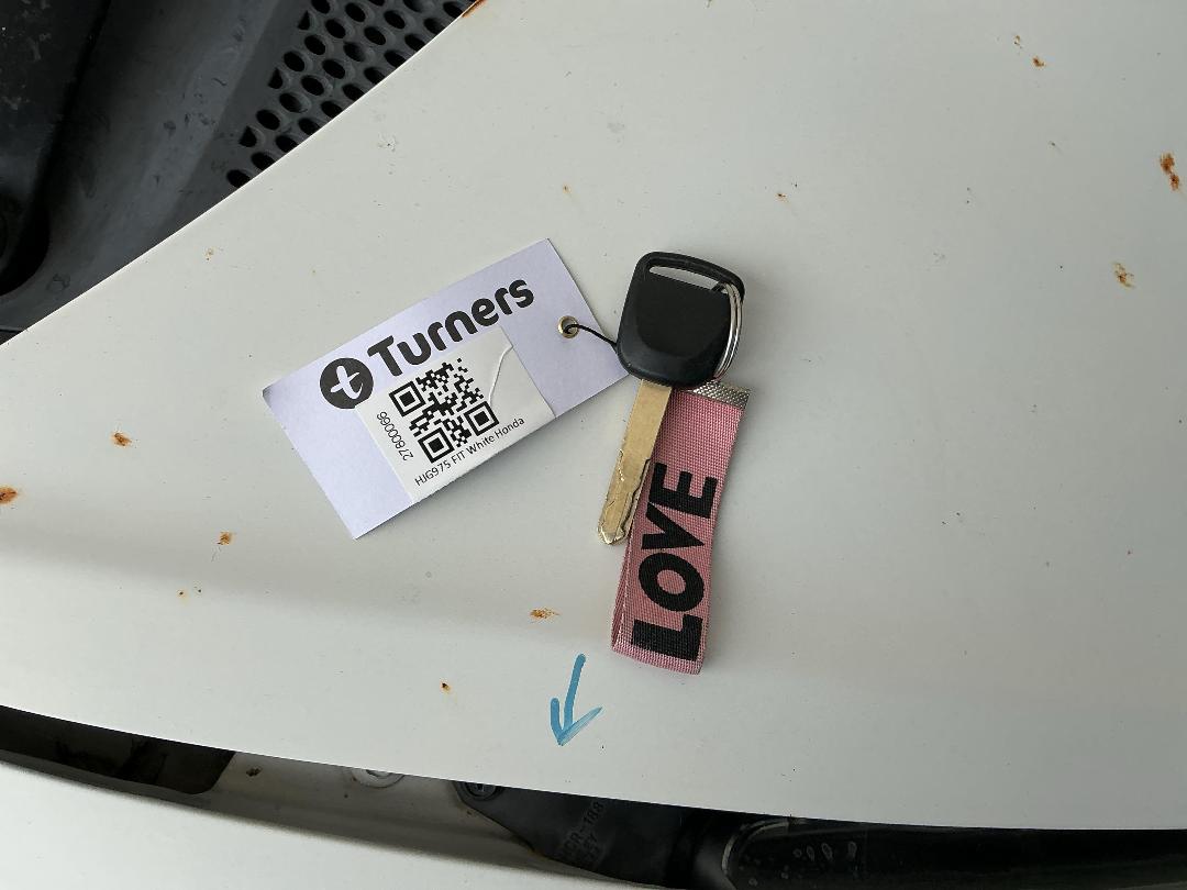 Photo '14' of Honda FIT Photo '14' of Honda FIT