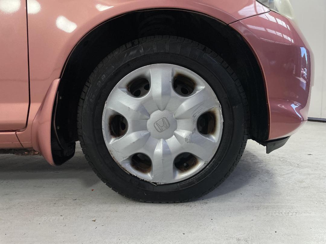 Photo '7' of Honda FIT Photo '7' of Honda FIT