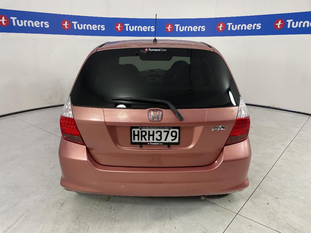 Photo '5' of Honda FIT Photo '5' of Honda FIT