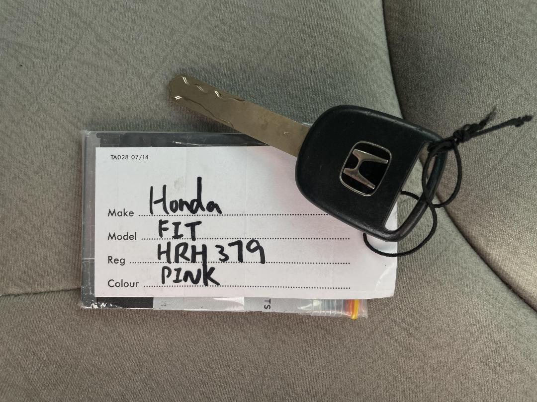 Photo '20' of Honda FIT Photo '20' of Honda FIT