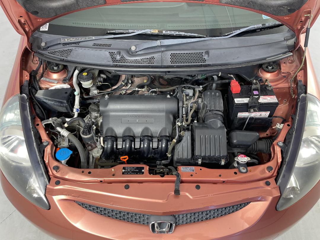 Photo '13' of Honda FIT