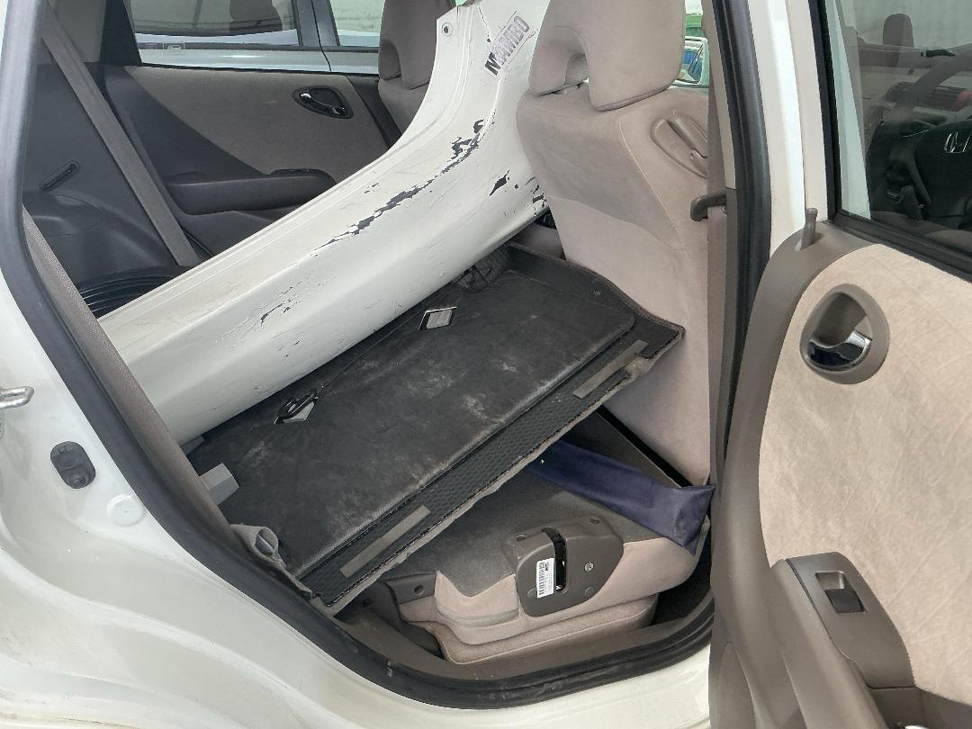 Photo '19' of Honda FIT 1300