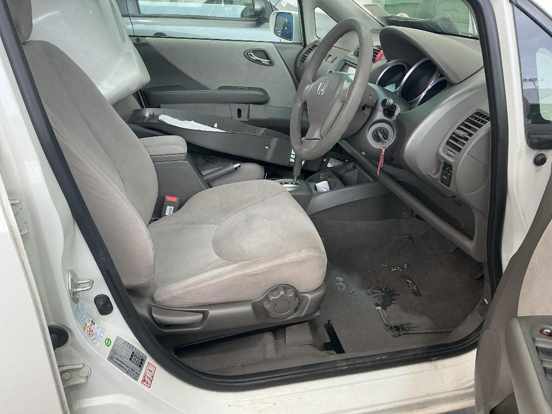 Photo '20' of Honda FIT 1300