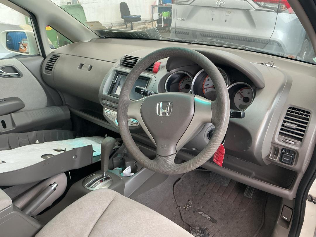 Photo '21' of Honda FIT 1300