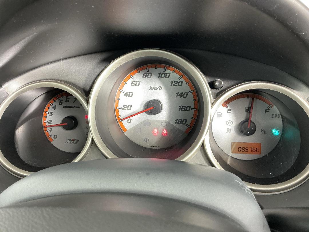 Photo '21' of Honda FIT Photo '21' of Honda FIT