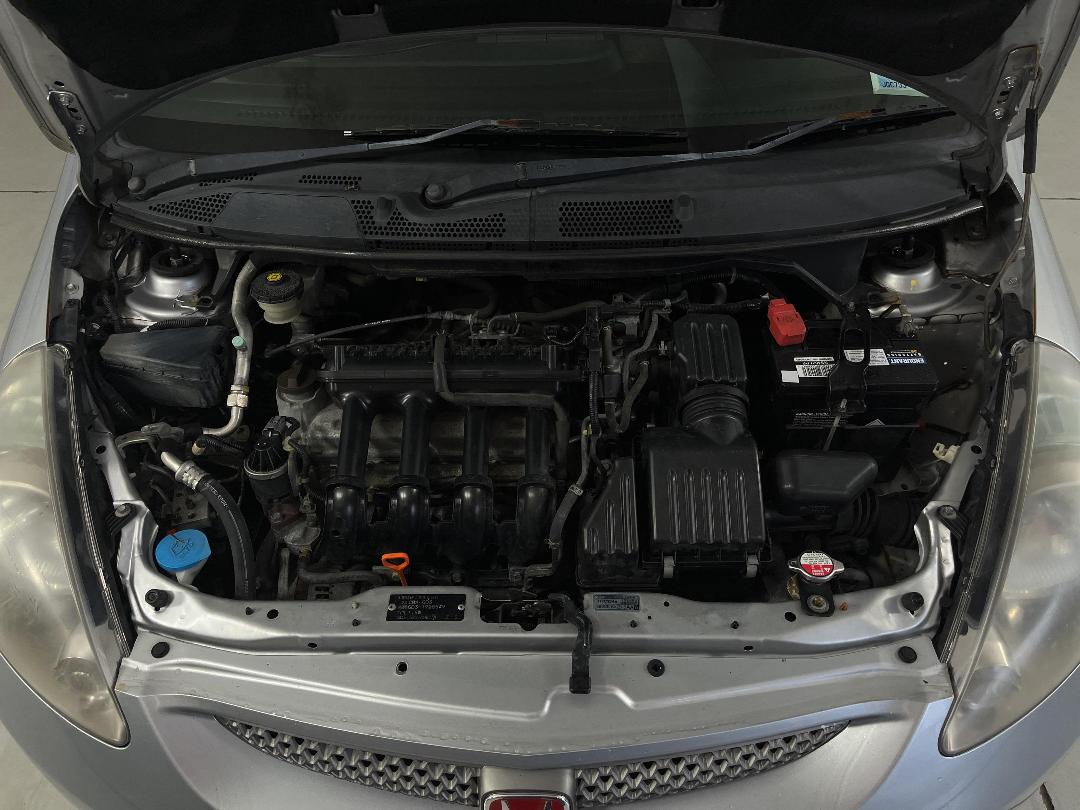 Photo '13' of Honda FIT