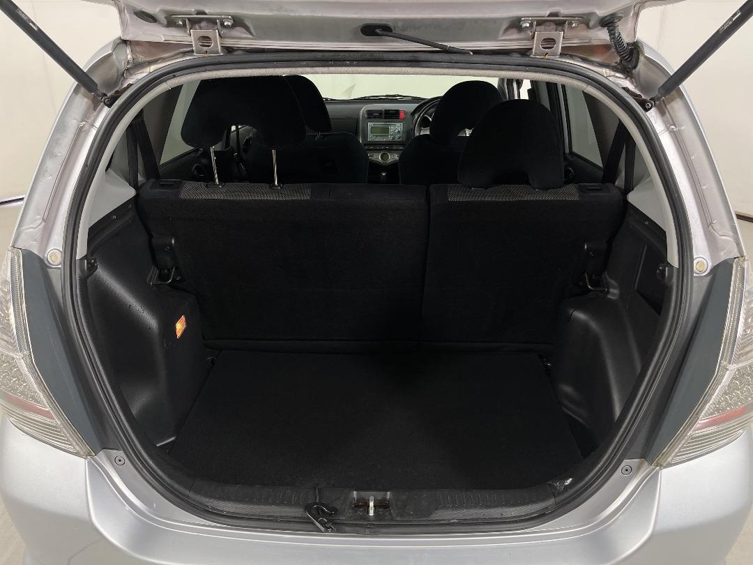 Photo '14' of Honda FIT