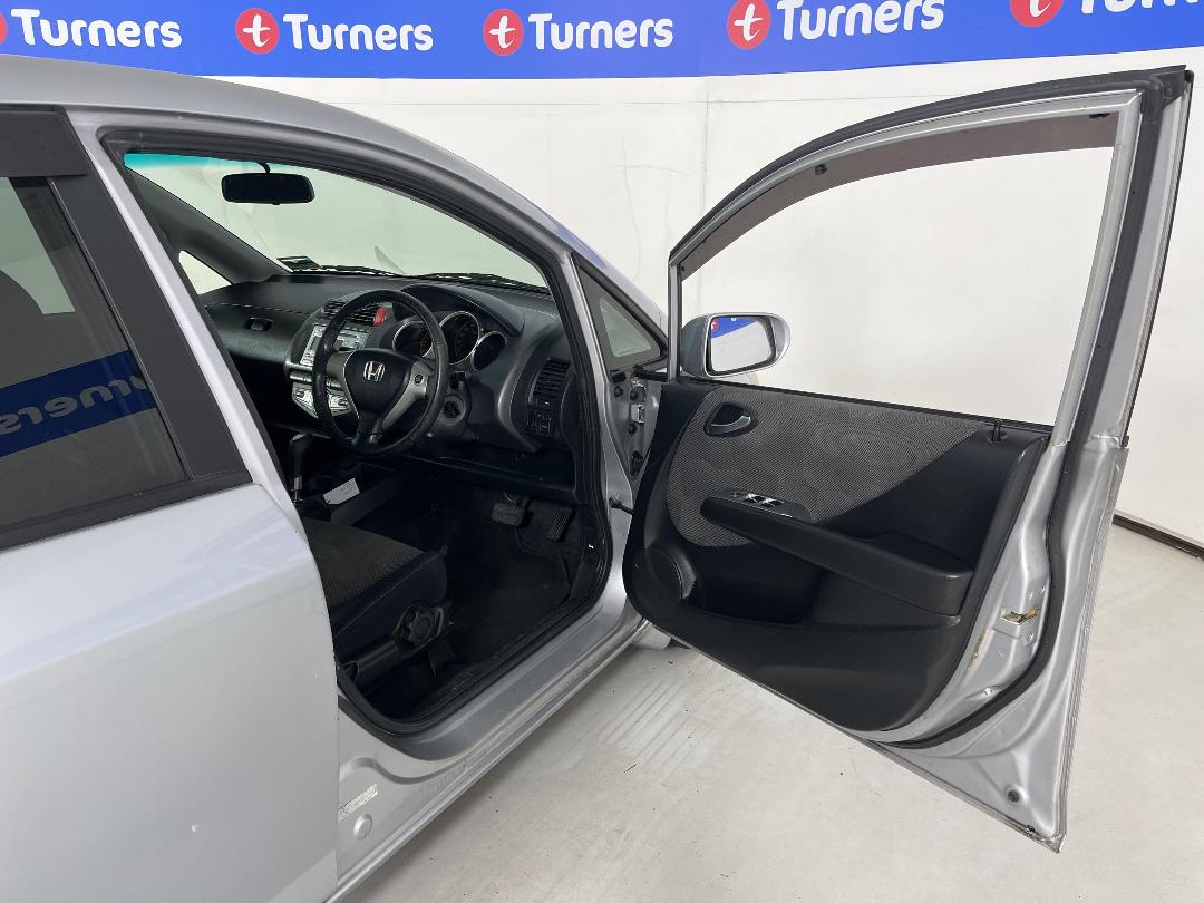 Photo '15' of Honda FIT