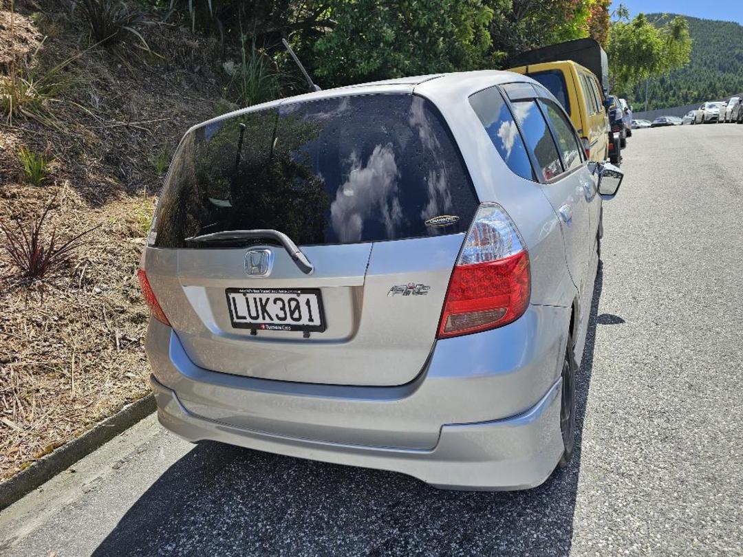 Photo '2' of Honda FIT Photo '2' of Honda FIT