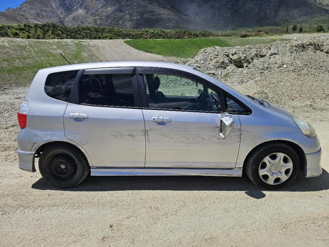 Photo '3' of Honda FIT Photo '3' of Honda FIT