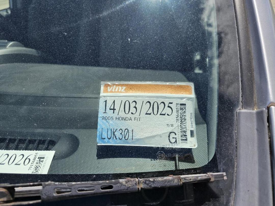 Photo '10' of Honda FIT Photo '10' of Honda FIT
