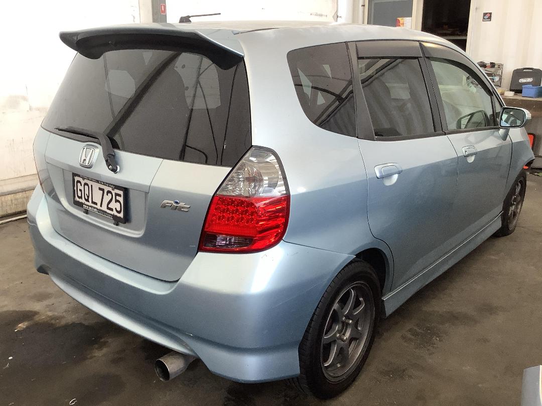 Photo '6' of Honda FIT Photo '6' of Honda FIT