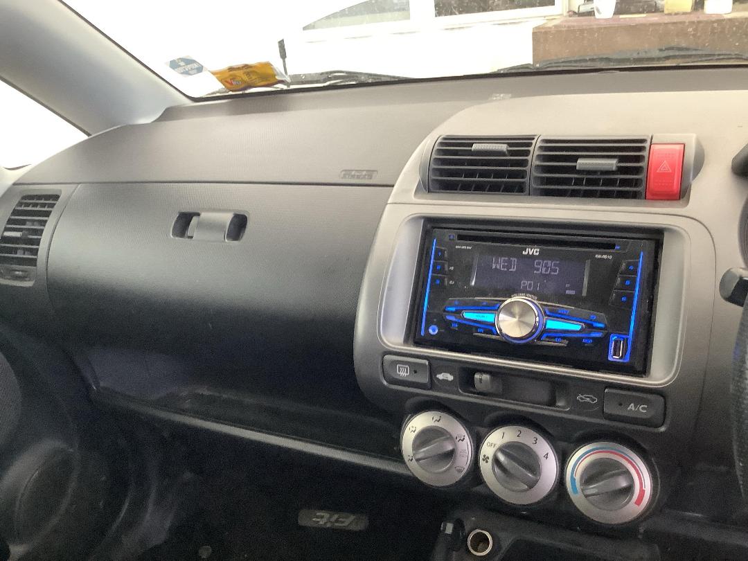 Photo '17' of Honda FIT Photo '17' of Honda FIT