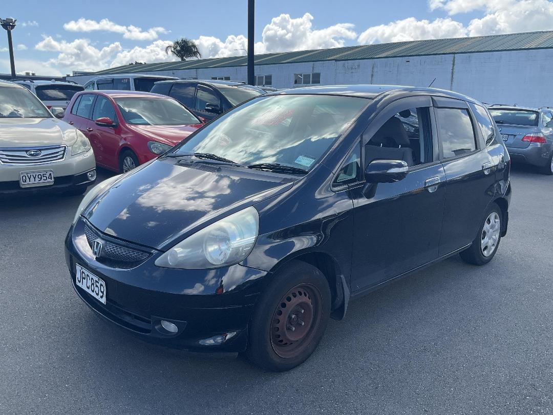 Photo '3' of Honda FIT Photo '3' of Honda FIT