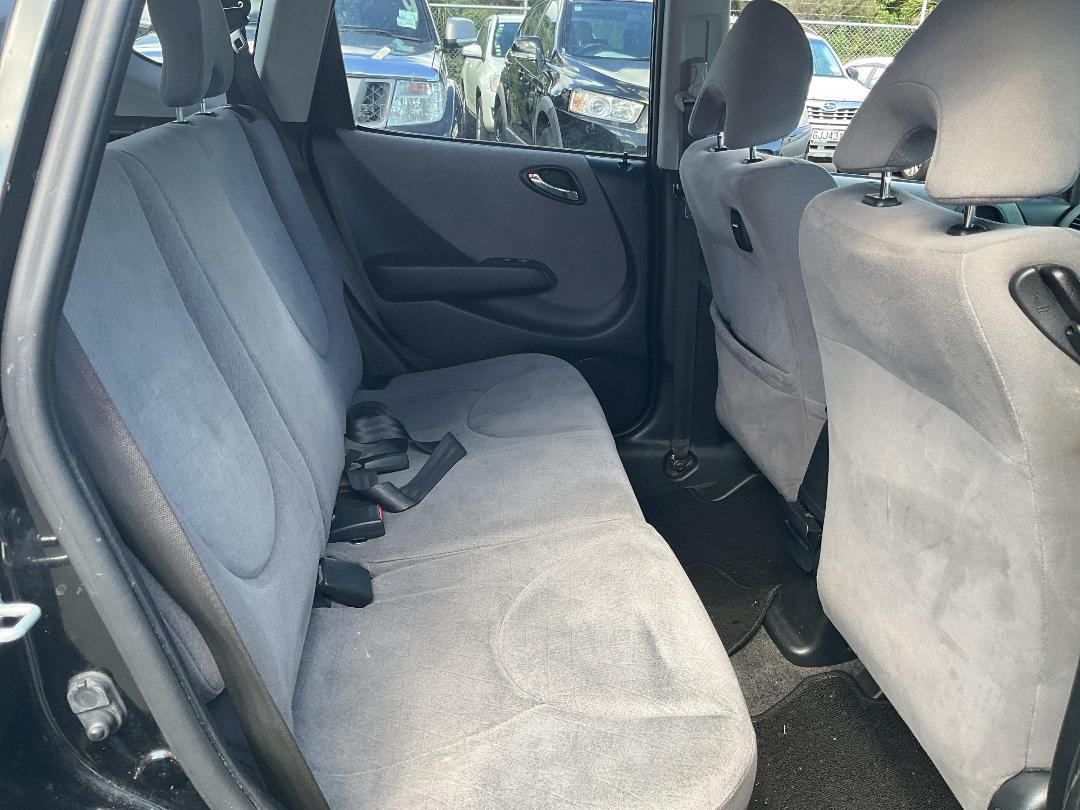 Photo '9' of Honda FIT Photo '9' of Honda FIT