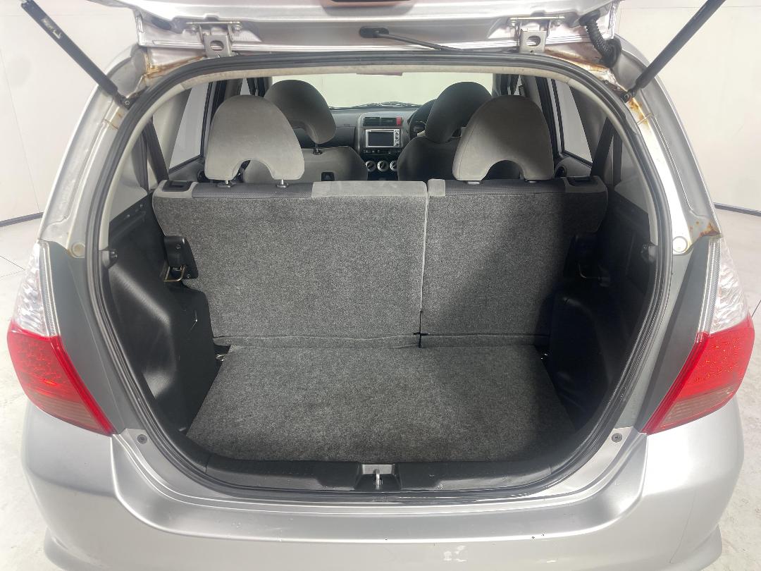 Photo '12' of Honda FIT Photo '12' of Honda FIT