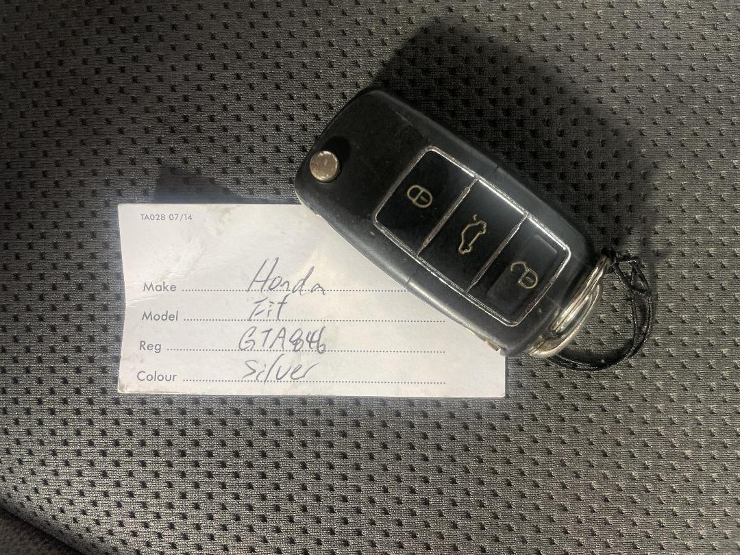 Photo '15' of Honda FIT Photo '15' of Honda FIT