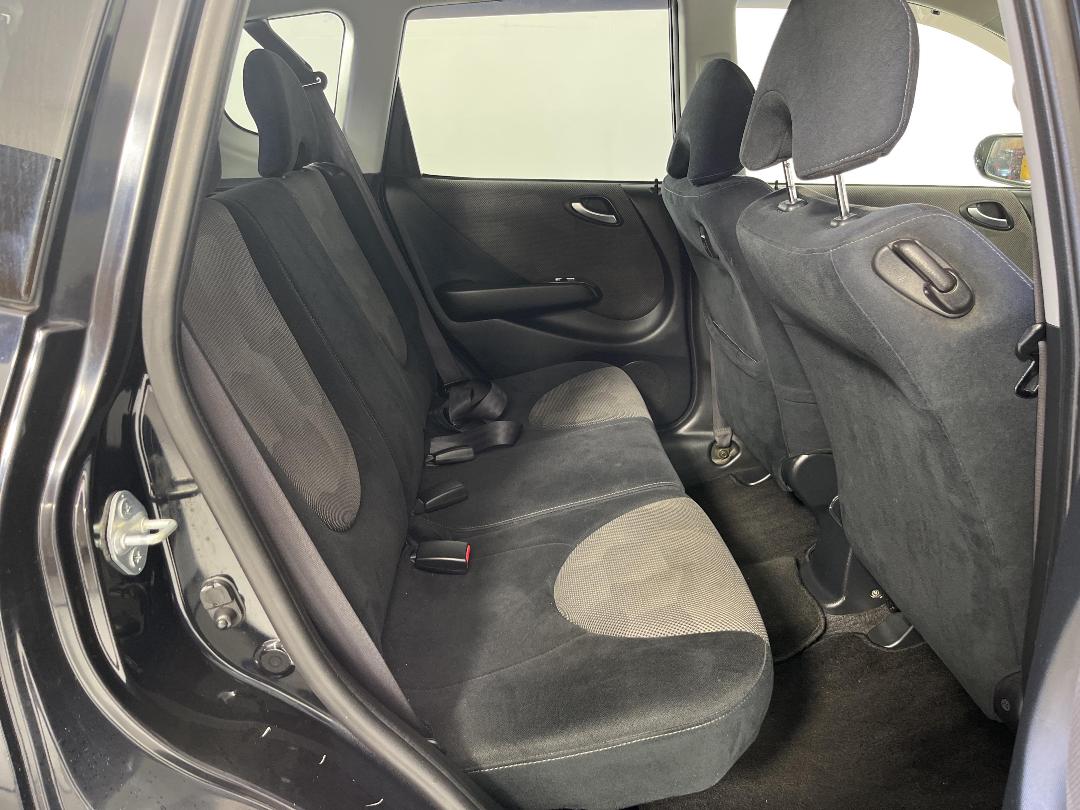 Photo '22' of Honda FIT Photo '22' of Honda FIT